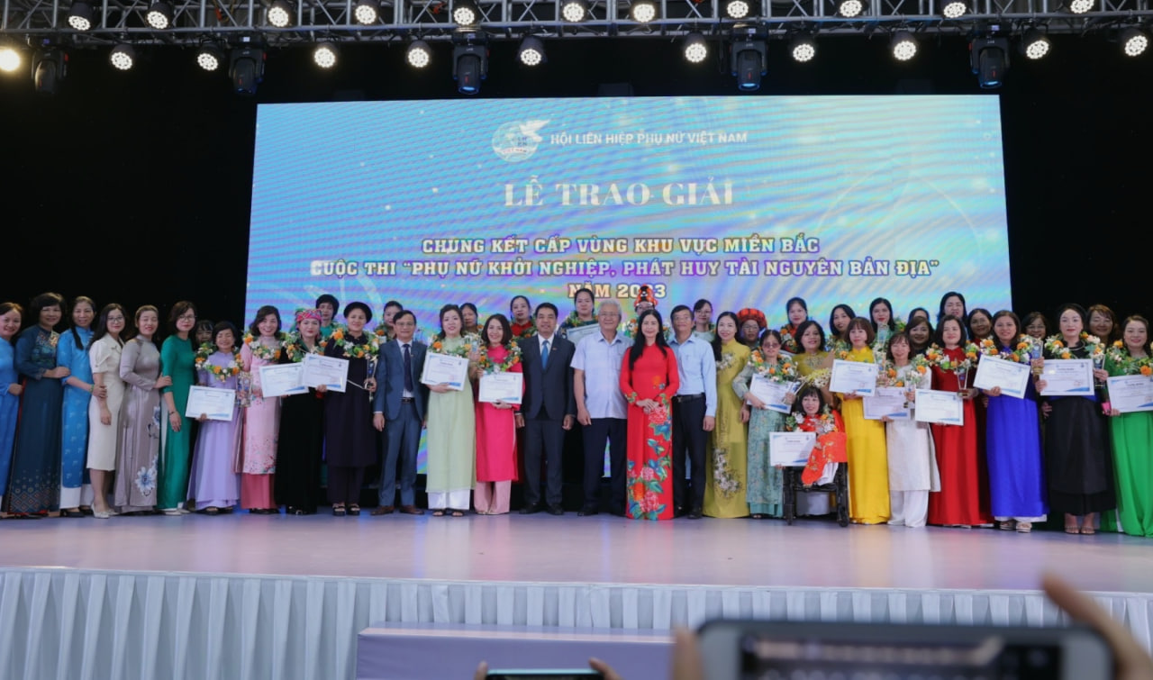 Giải nhất cấp khu vực miền Bắc và Giải ba chung kết toàn quốc cuộc thi "Phụ nữ khởi nghiệp năm 2023"